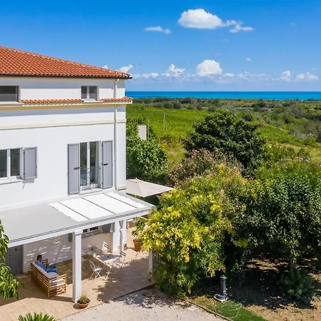 Casale Savini B&B 오르토나